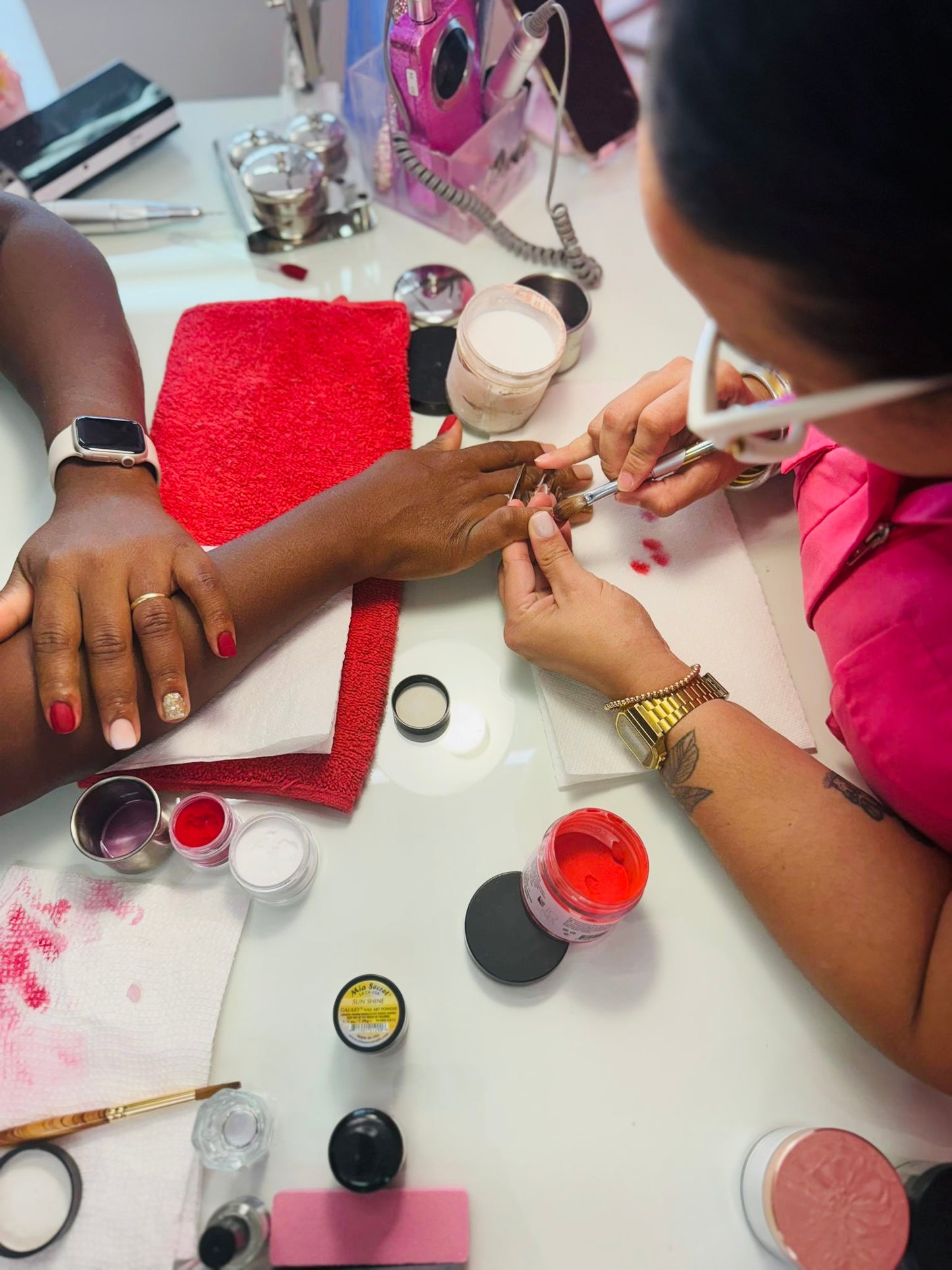 Taller Natural Look – Uñas Acrílicas con Efecto Natural ( Privados)